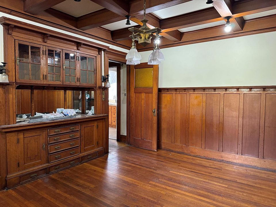 Dining room built-ins.