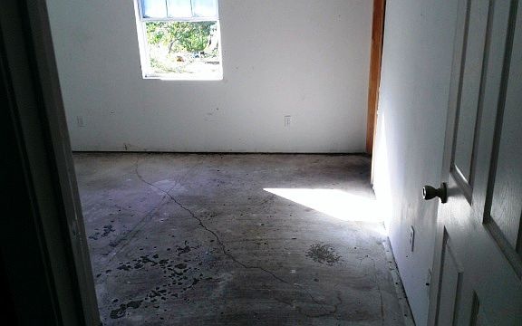 4th image of 2094 Kusaie Dr