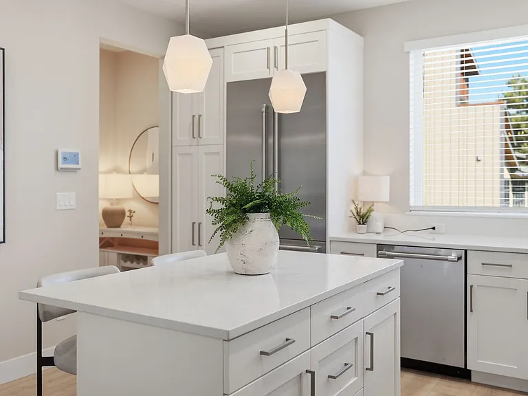 330 NE Quimby Ave #2 — Photo 16