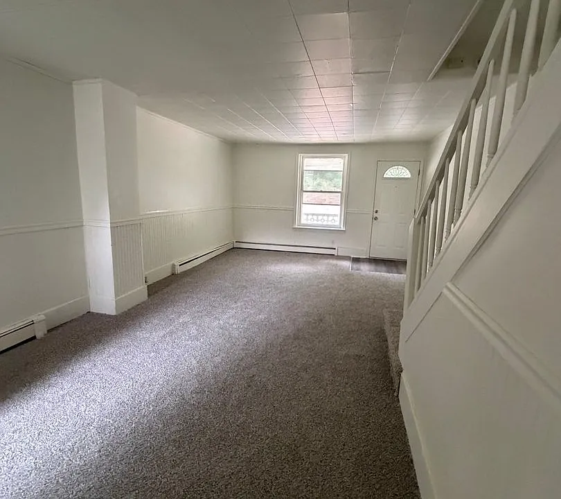 398 Valley Rd