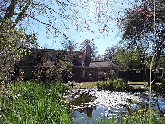 3rd image of 2221 Janet Dr