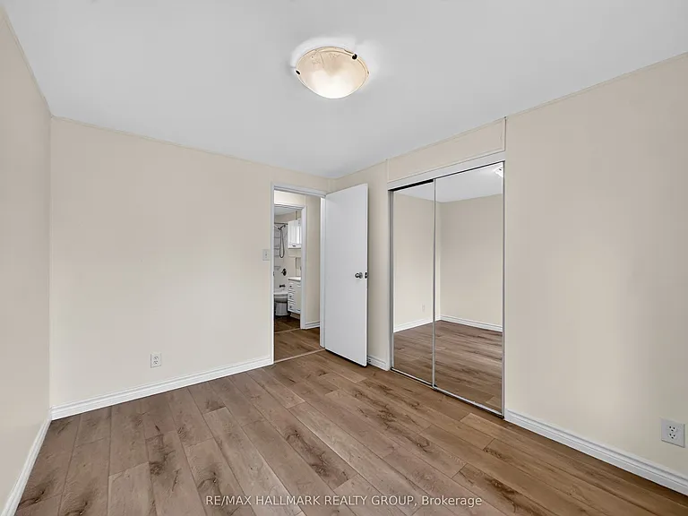 295 Amiens St — Photo 21