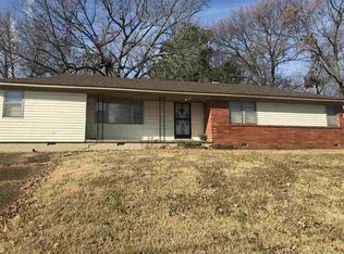 3893 Ridgedale St, Memphis, TN 38127