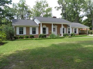 106 Cherokee Dr, Greenwood, SC 29646