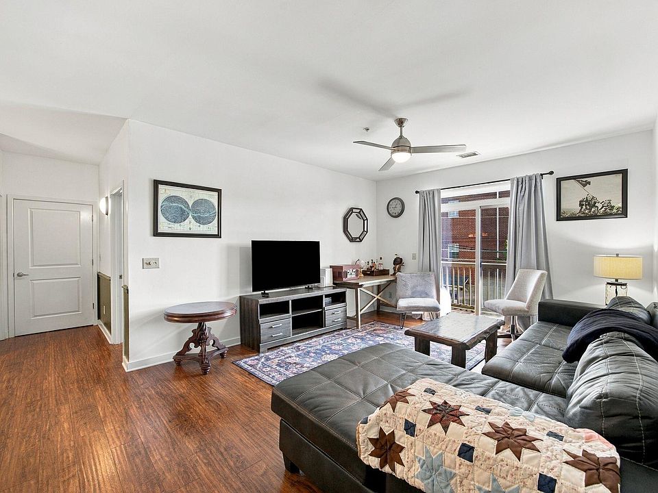 1st image of 863 Flynn St APT 204