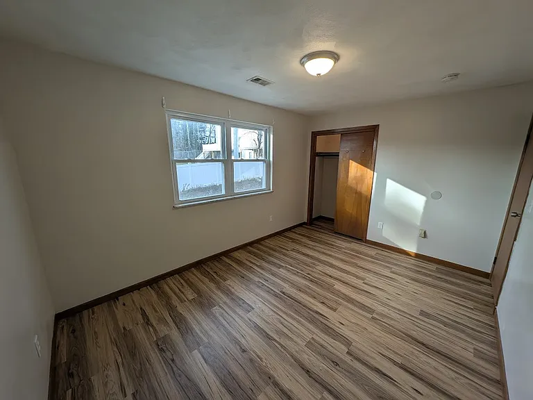 Squire Colony Apartments — Photo 15