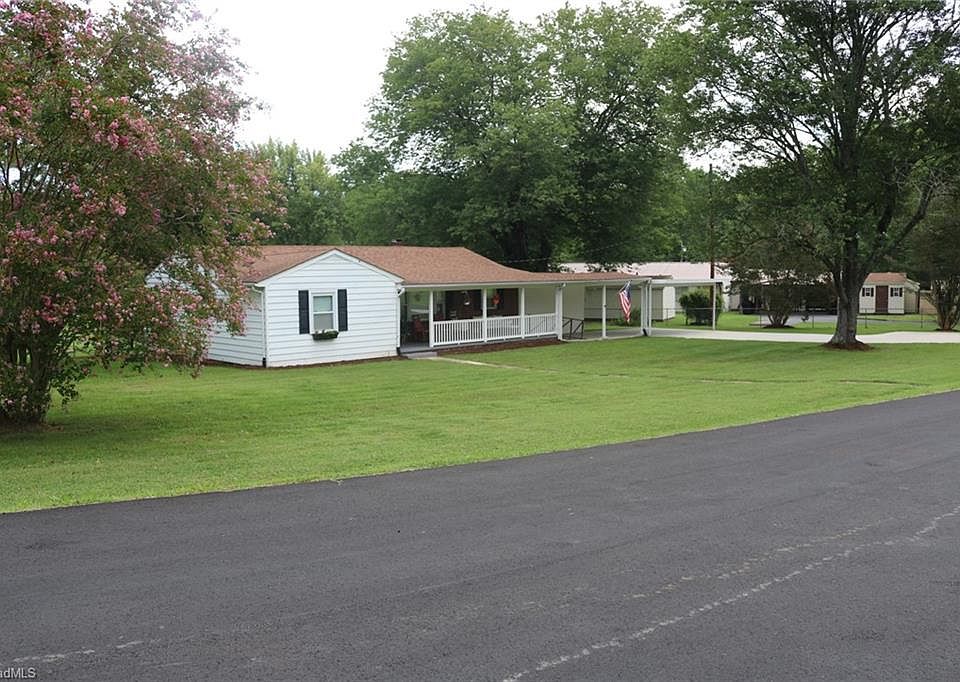 1st image of 106 Mohawk Dr