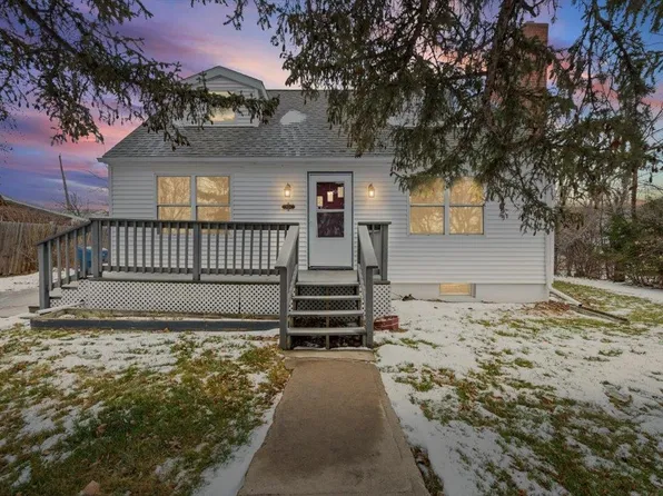900 Stanley St, Belle Fourche, SD 57717