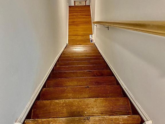 5th image of 825 S 13th St Floor 3