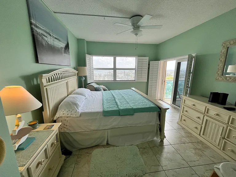 880 Mandalay Ave #C908 — Photo 39