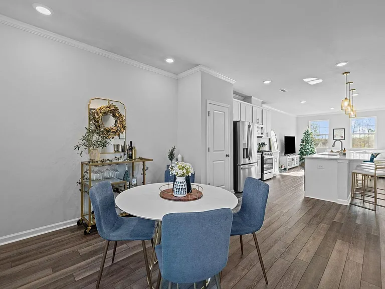 2550 Laurel Valley Way — Photo 11