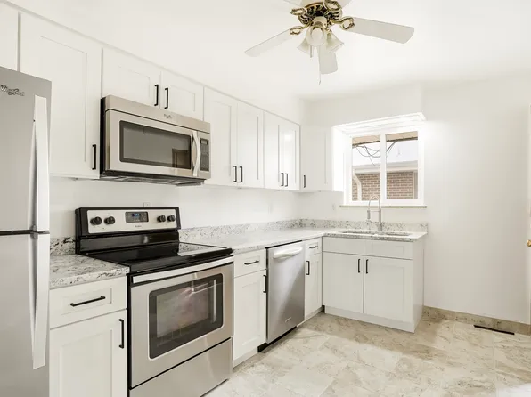 5702 S Pearl St APT A, Centennial, CO 80121