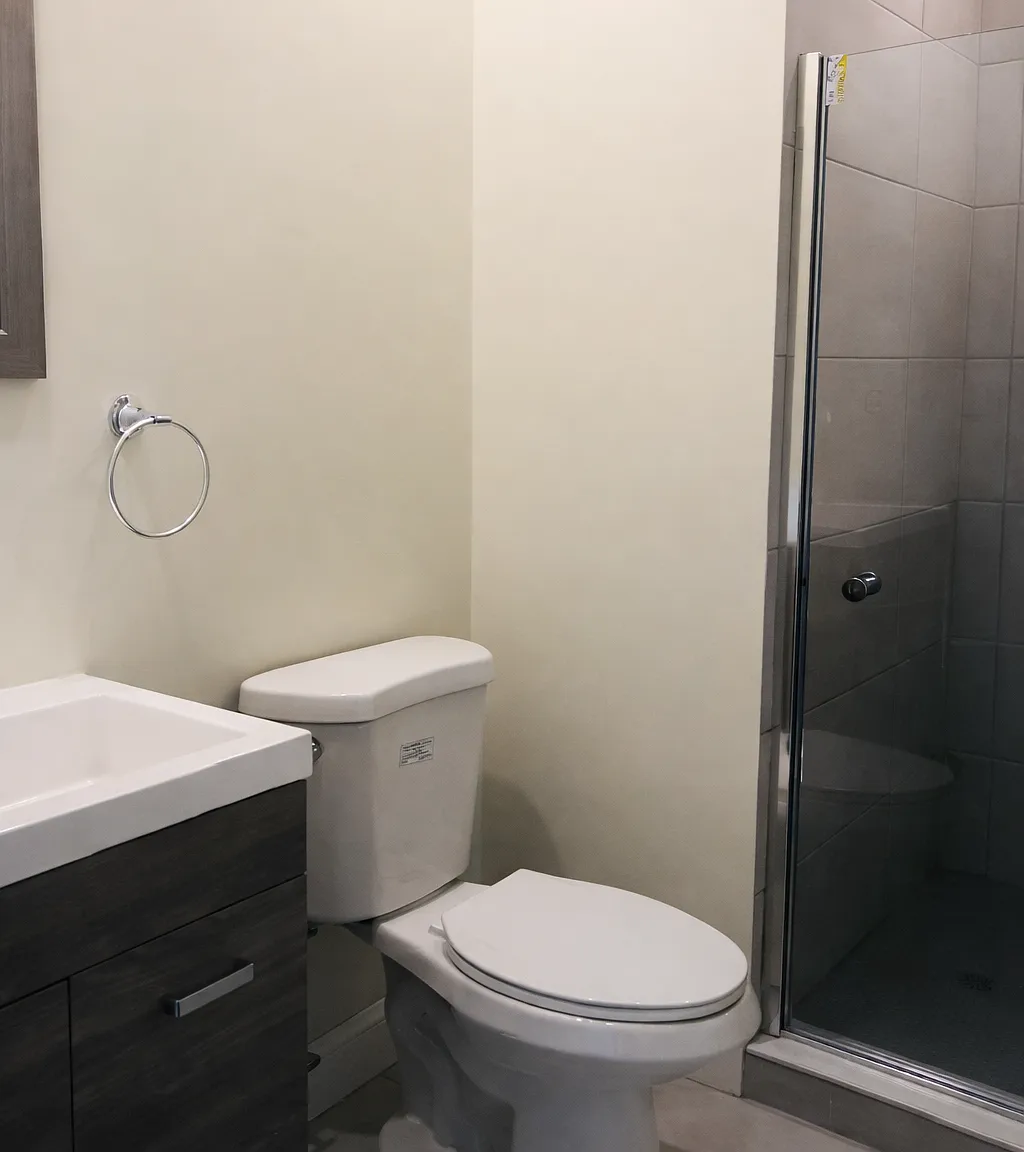 4 bed, 99999 sqft, $3,500 — Photo 4