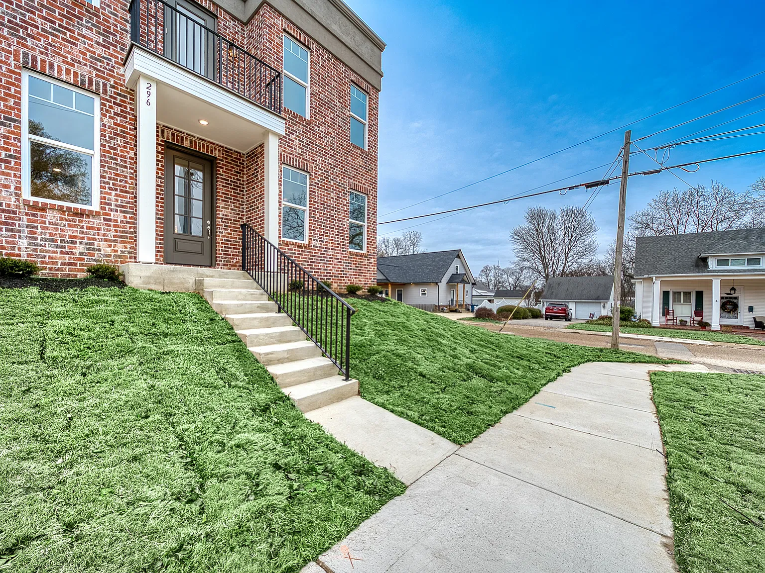 2 bed, 2.5 bath, 1474 sqft, $2,000 — Photo 1