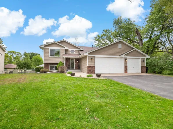 1896 Adele St, Saint Paul, MN 55109