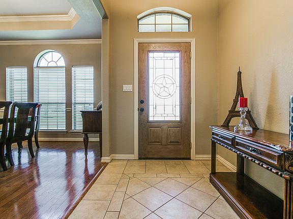 5th image of 10433 Woodbridge Dr
