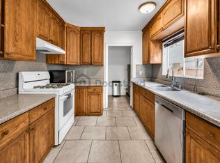 6211 Banner Ave, Los Angeles, CA 90038