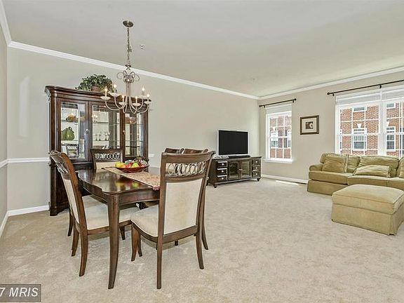 4th image of 23219 Scholl Manor Way #1323