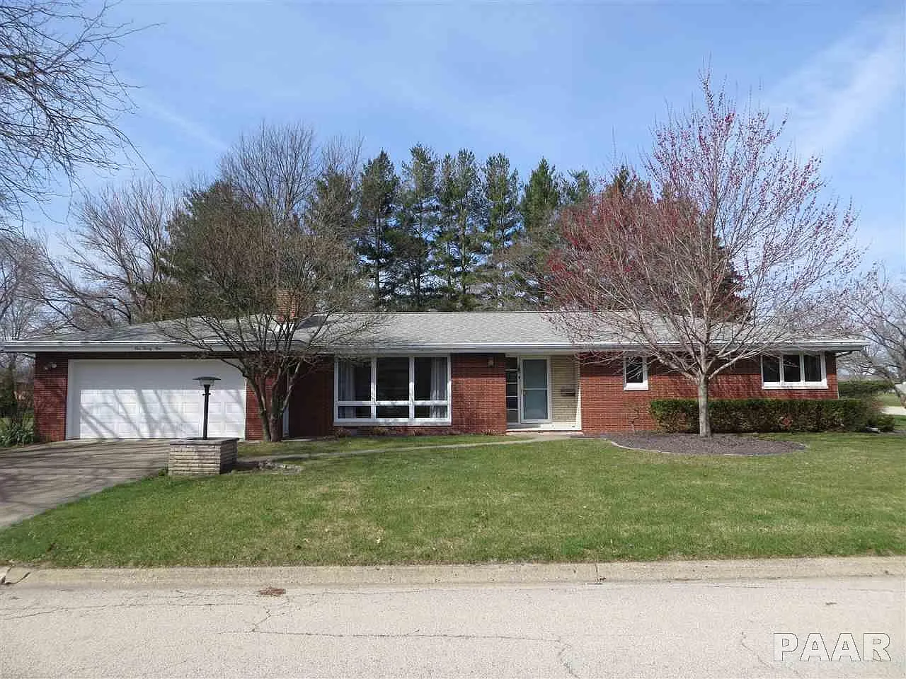 129 W Crestwood Dr photo 1