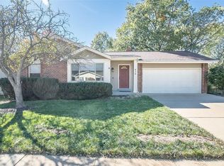 630 Showplace Ct, Ballwin, MO 63021