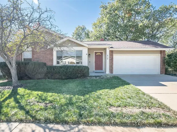 630 Showplace Ct, Ballwin, MO 63021