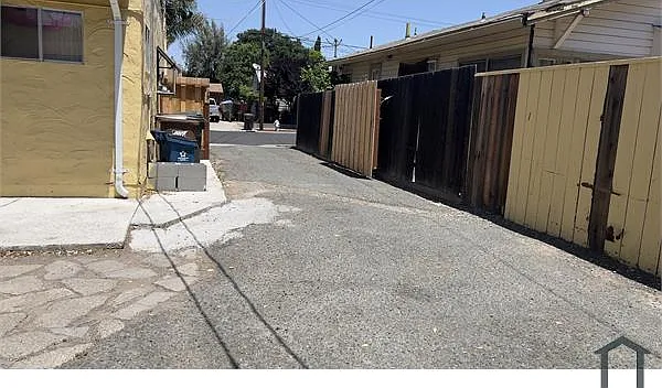 1 bed, 600 sqft, $2,000 — Photo 3