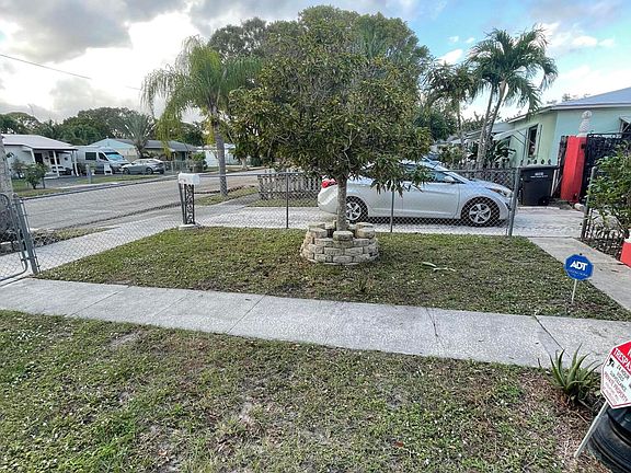 5th image of 3024 Glenwood Road