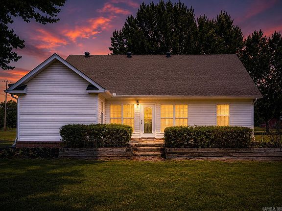 4th image of 106 Cedar Valley Dr