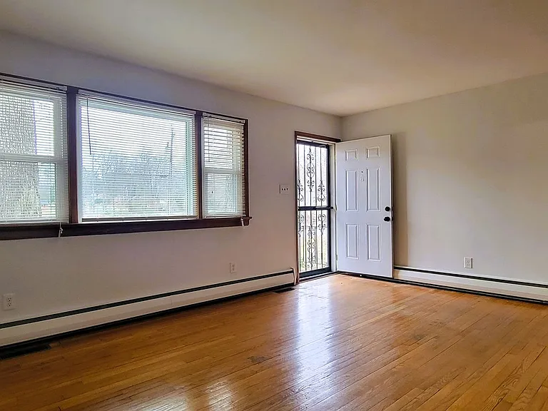6711 Caribbean Ln — Photo 4