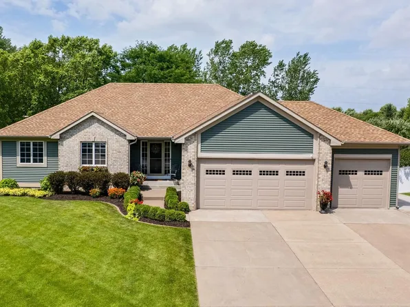 7317 Brian Dr, Centerville, MN 55038