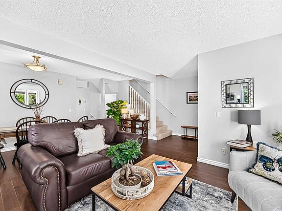 3rd image of 114 NW Patina Park SW