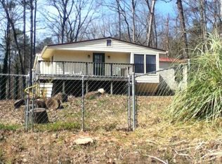 440 Lewis Dr, Lavonia, GA 30553