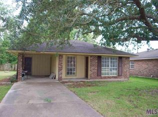25668 Rosedown Dr, Denham Springs, LA 70726