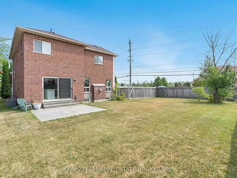 2 Vanessa Dr — Photo 34