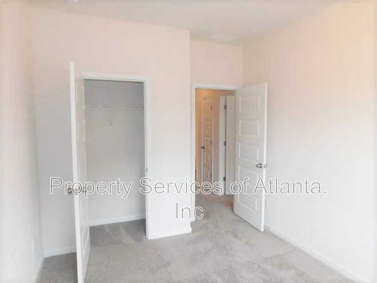 523 Ryan Ct — Photo 21