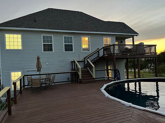 3rd image of 136 Peach Blossom Ln SE