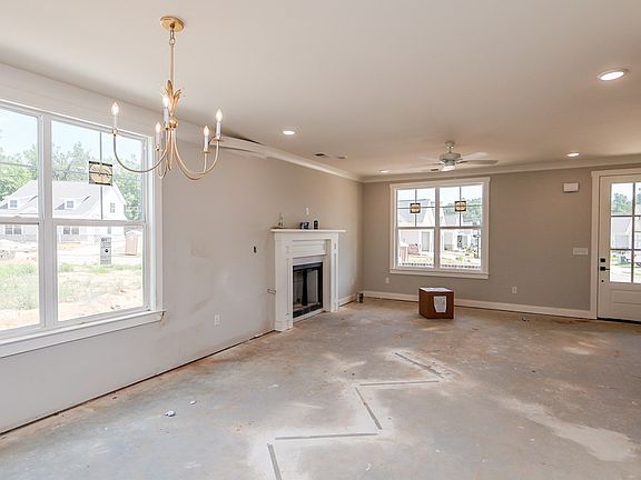 5th image of 1004 Nuttall Oak Dr