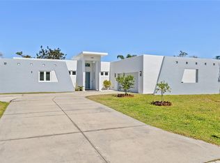 3319 Mayflower St, Sarasota, FL 34231