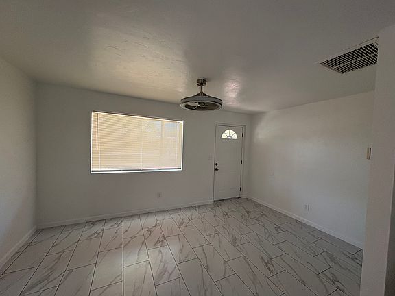 4th image of 1014 N Seminole Ave