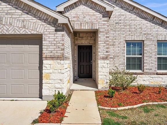 4th image of 1100 Varson Dr