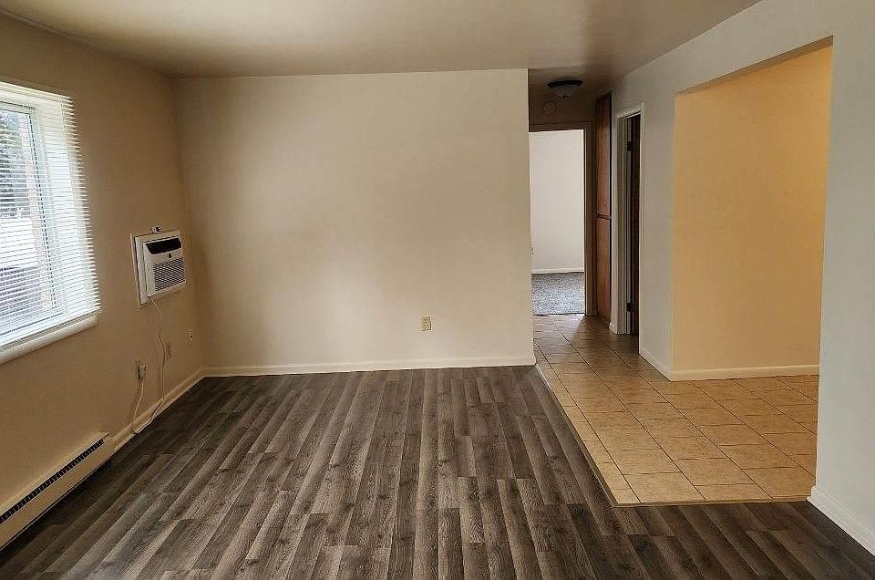 1st image of 4955 Century Dr APT 8