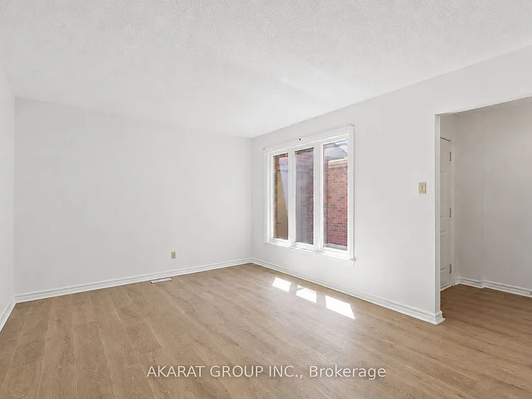 70 Sunnyside Dr #9 — Photo 7