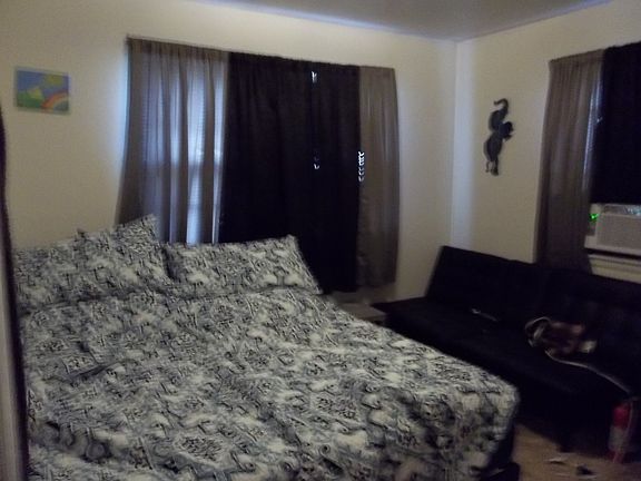 3rd image of 16 N Plummer Ave