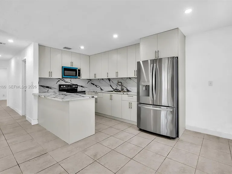 11790 SW 34th St — Photo 16