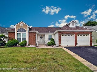 3 Maidstone Ct, Toms River, NJ 08757