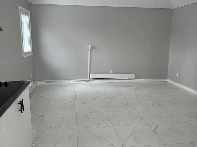 477 Melvin Ave — Photo 4
