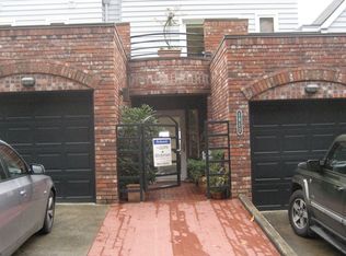 1917 SW Market Street Dr, Portland, OR 97201