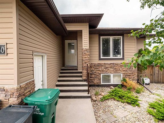 3rd image of 350 E Mount Sunburst Way W