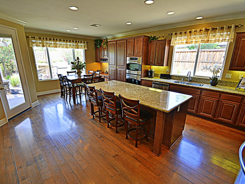 1st image of 28089 Little Lake Ct