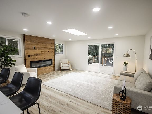 2nd image of 2165 N 186th Street